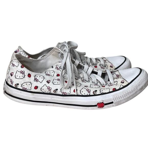 Hello Kitty x Chuck Taylor All Star Low - Picture 7 of 12